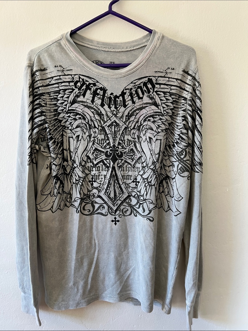 Affliction Men's Light Gray Long-Sleeve Thermal with Black Wing & Cross Graphic